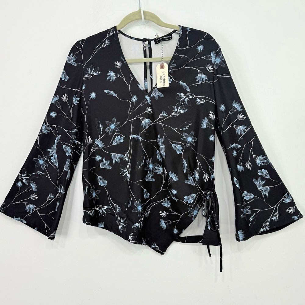 The Fifth Label Lightest Sky V Neck Boutique Top in Black Blue Floral NEW